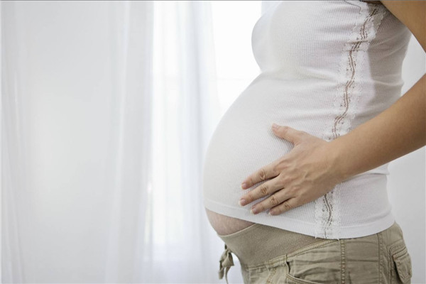 怀孕双胞胎七个月胎位不正应该怎么办？