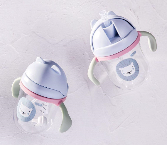 给3岁宝宝买tritan材质的练习水杯能装100度开水吗？
