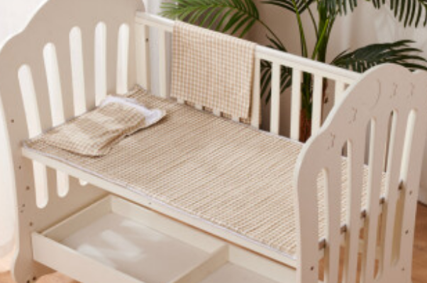 让1个月的婴儿睡蒙稷床垫对宝宝的身体好吗？