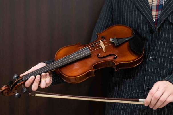 强烈不建议让小孩学小提琴的原因包括哪些？