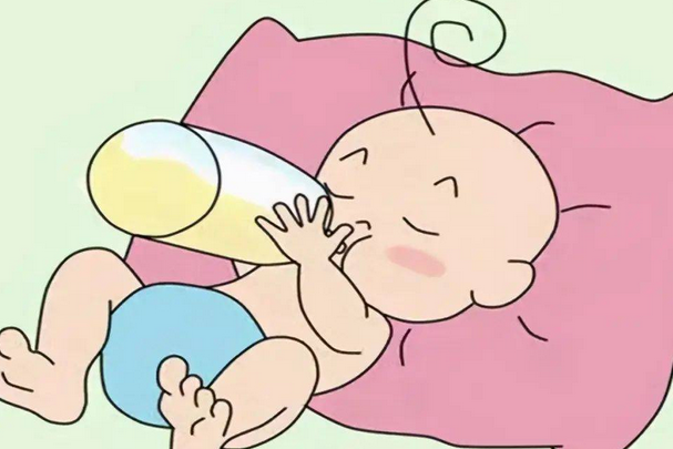 婴幼儿呛奶的急救方法介绍，附详细操作图片